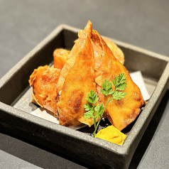 桜エビのももいろ春巻き