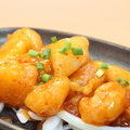 料理メニュー写真&nbsp;エビチリの鉄板焼き