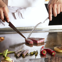 フレンチの技法で仕上げた、美しく味わい深い一皿