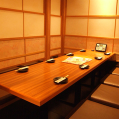 粋なでは、様々なお部屋を完備！もちろん全室個室の掘りごたつのお部屋です。京橋の隠れ家で大切な時間を！※ ソーシャルディスタンスを考慮したテーブル配置で営業しております。 