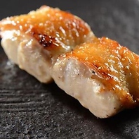 新鮮な比内地鶏を備長炭でじっくり焼き上げています★