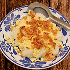 ソィセオ(もち米、豆、フライレッドオニオン)の写真