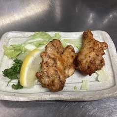 鳥手羽元黒胡椒焼き