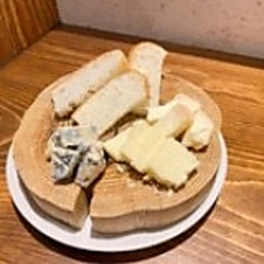 ３種チーズの盛り合わせ