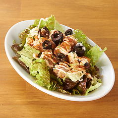 オリーブチキンのケバブサラダ