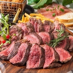 厳選された食材を丁寧に調理し、香ばしい炭火の香りと肉の旨味を最大限に引き出しました。