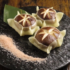 大粒椎茸肉厚餃子
