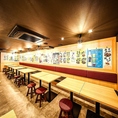 【風情溢れる空間♪様々なシーンに対応】店内には雰囲気抜群で風情溢れるお席を多数ご用意しております！会社宴会や歓送迎会などの「各種ご宴会」でのご利用はもちろん、お仕事終わりのサク飲みや、プライベートな「ふらっと飲み会」にもピッタリな空間です★