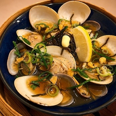 アサリとハマグリの酒蒸し 塩昆布バター