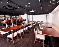 広々メインフロアで貸切パーティー！