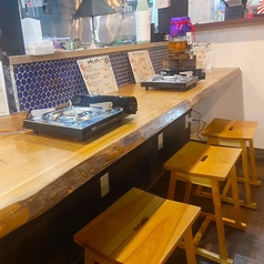 カウンター席が8席あります。