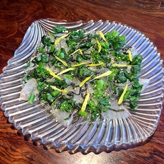 真鯛のカルパッチョ菜の花と塩昆布仕立て