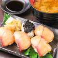 料理メニュー写真 島寿司（5貫味噌汁付き）