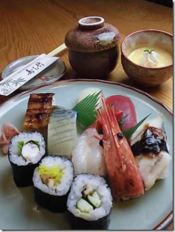 大正10年創業の老舗。伝統の名物寿司など、おいしいお寿司が食べられる。