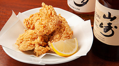 揚げ物鶏もも肉のからあげ