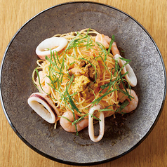 Fresh sea urchin, shrimp, and squid with mentaiko sauce