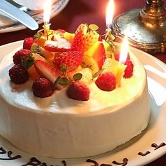 記念日には手作りホールケーキをご用意☆の写真