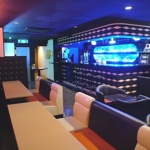 全館貸し切りの立食スタイルなら余裕の400名！