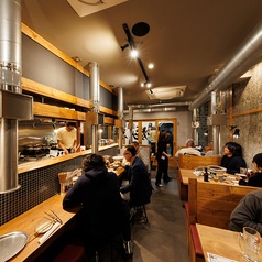 七輪鳥焼 鶏焼屋 堺東店の雰囲気2