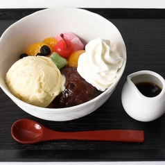 クリームあんみつ