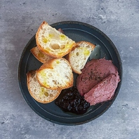 季節の食材を使ったジャンルレスなアプローチ