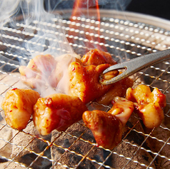 酒が進む！名物「生ホルモン」の写真