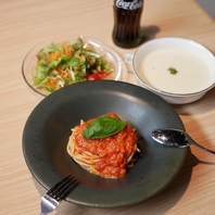 平日も休日も◎毎日来ても飽きさせない日替りランチ