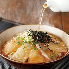 自家製出汁の鯛茶漬け