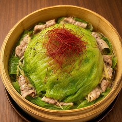 シャキシャキ丸ごとレタスと豚バラの蒸し鍋