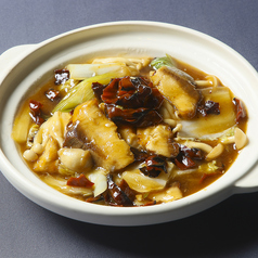 季節の海鮮の四川風辛味煮込み