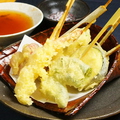 料理メニュー写真 海鮮と旬野菜の天ぷら盛り合わせ