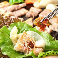 ワイン熟成サムギョプサル食べ放題！包み野菜7種付