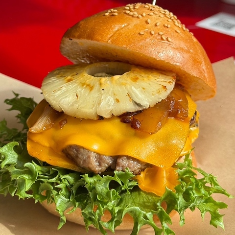 Mack Garden �}�b�N�K�[�f��