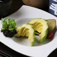 アボカド刺し(自家製海苔ソース)-618円(税抜)-