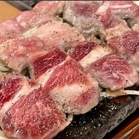 絶対的地震の豪快に焼き上げる 溶岩焼き！