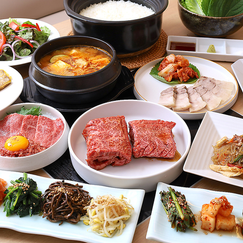 特別な日や会食にもおすすめ♪店長厳選牛と韓国料理を心ゆくまで堪能できる焼肉店◎