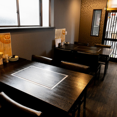 1名様から受け付けております!会社終わりの腹ごしらえ、頑張った自分へのご褒美など…お酒の種類も多数取り揃えておりますので是非当店へ足をお運びください。