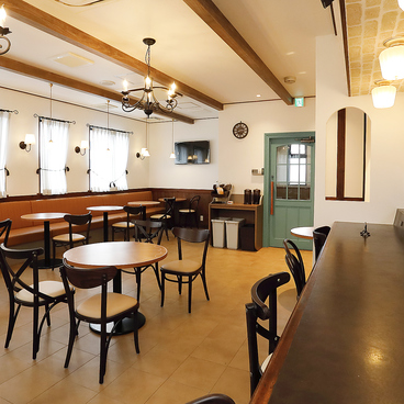 cafe Hanamori ハナモリ 守谷駅前店の雰囲気1