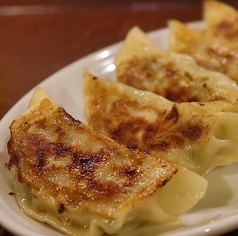 店内手包み餃子