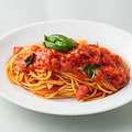 料理メニュー写真 トマトとフレッシュバジリコのスパゲッティ