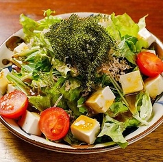 海ぶどうと島豆腐のサラダ 1~2人前
