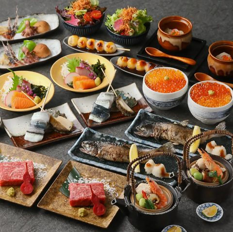 個室完備！田舎風とモダンを掛け合わせた店内で味わう新鮮な魚介や囲炉裏焼きが自慢☆