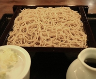 石臼挽き生蕎麦と本枯節だしの贅沢な一杯