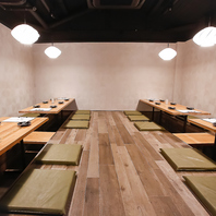 美味しさを分かち合う特別な場所で鶏料理の宴を満喫