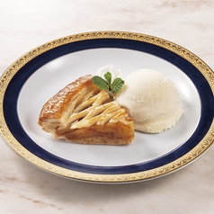 アップルパイ バニラアイス添え