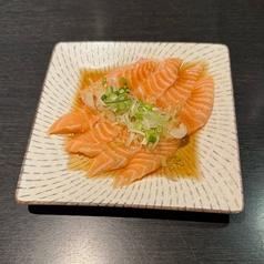 まるでレバ刺し生トロサーモン刺し