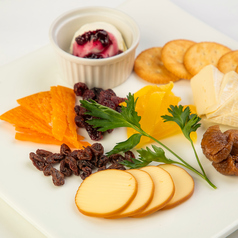 チーズ＆ドライフルーツのプレート