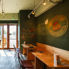 淡路島バーガースタンド 松前店の雰囲気2