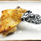 ●手羽先 (1本) Grilled chicken wing salt flavoured】
