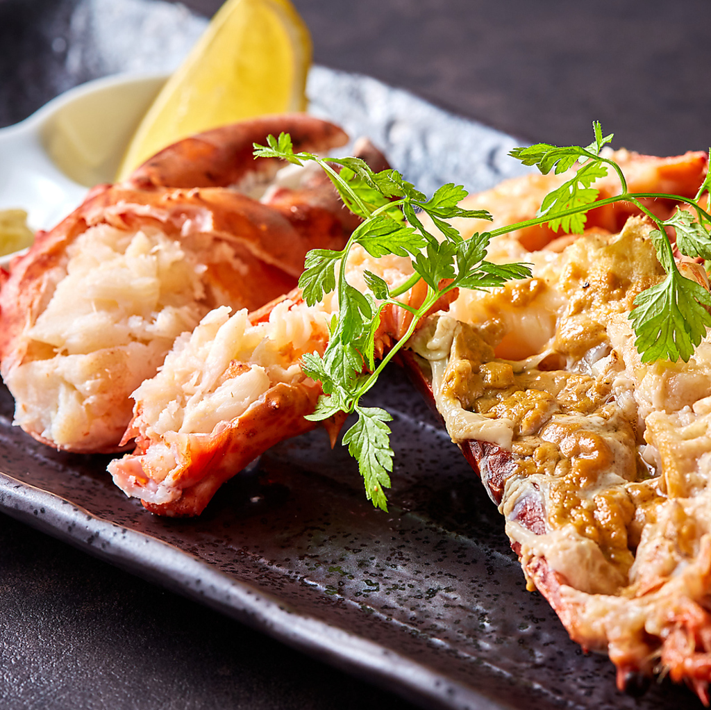 生け簀で新鮮！活オマール海老